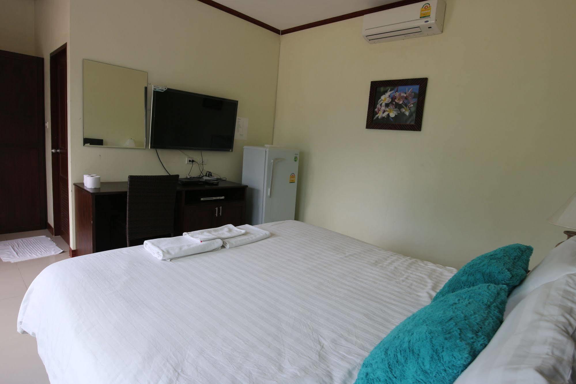 Ponderosa Resort Nong Prue ภายนอก รูปภาพ