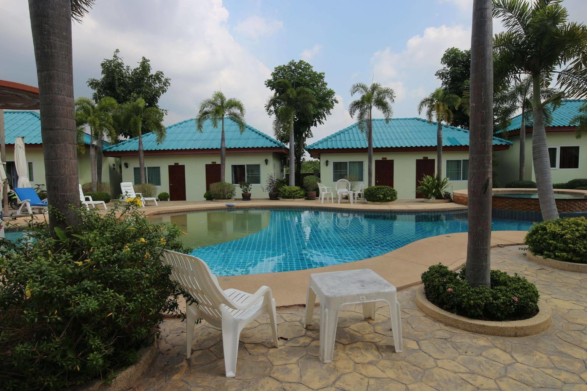 Ponderosa Resort Nong Prue ภายนอก รูปภาพ